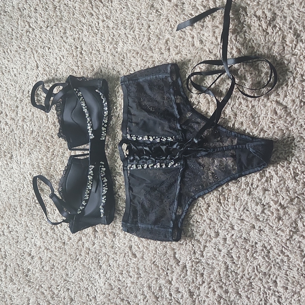 ⭐️SET⭐️ Victoria's Secret Rare Designer Collection Black Lace Swarovski Set
